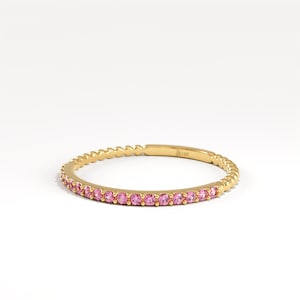 Anillo apilable de rubí, anillo de oro macizo de 14 quilates, banda de rubí pavé, anillo apilable de rubí, anillo minimalista, anillo de bodas de rubí, banda fina de rubí para mujer imagen 8