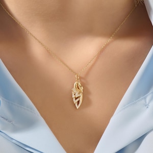 14k Solid Gold Swan Pendant Necklace for Women, Bird Necklace for Her, Animal Jewelry, 14k Gold Gift for Her