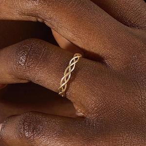 14k Solid Gold Celtic Knot Ring - Handmade Braided Wedding Band for Women - Traditional Irish Jewelry, Stackable Gold Ring