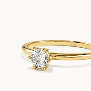 Delikatny pierścionek z litego złota 14K, minimalistyczny pierścionek zaręczynowy z okrągłym diamentem, malutki pierścionek zaręczynowy z moissanitem, prosty prezent ślubny