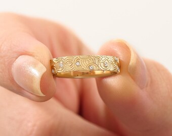 14K Solid Gold Modern Circle Pattern Ring, Unique Moissanite Wedding Band, Geometric Eternity Band, Dainty Anniversary Ring For Women