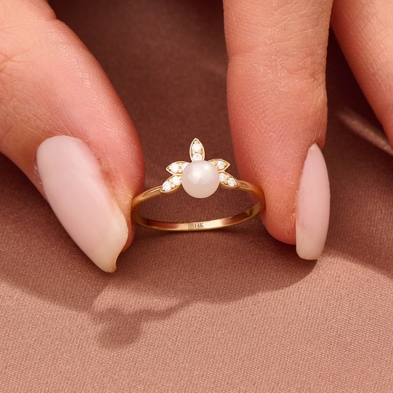 14k Solid Gold Floral Pearl Ring White Pearl Solitaire Ring