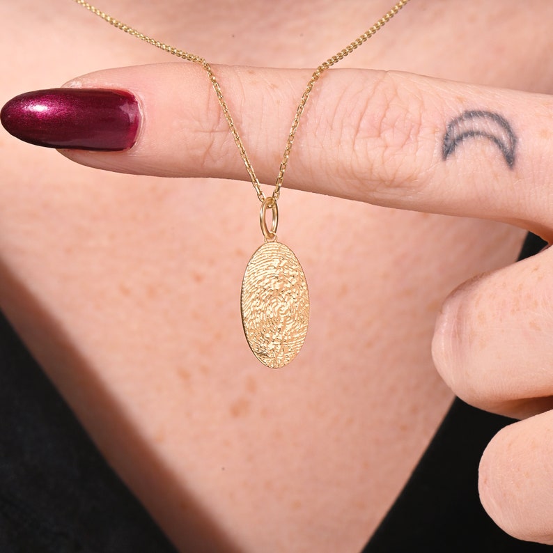 14k Solid Gold Finger Print Anhänger, personalisierte Fingerabdruck-Halsketten für Frauen, Zierliche Erinnerungshalskette, minimalistischer Andenken-Anhänger Bild 4