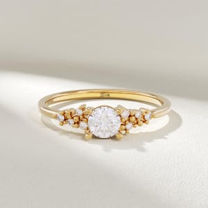 Lab Diamond Cluster Ring / 14k Solid Gold Solitaire Engagement Ring / Minimalist Wedding Band / Promise Ring for Women / Gift Jewelry