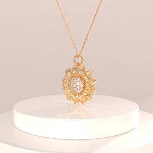 Sunflower Pendant Necklace,14k Solid Gold Floral Pendant Women,You Are My Sunshine Necklace,Minimalist Neckace, Dainty Charm Pendant