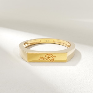 Solid Gold Bar Signet Ring, 14k Rectangle Pinky Ring for Women, Slim Signet Ring, Personalized Ring, Engraved Name Date Ring, Gift for Her