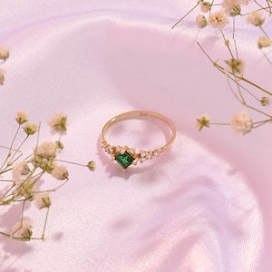 14k Solid Gold Emerald Engagement Ring, Art Deco Green Solitaire Ring, Vintage Anniversary Ring, Dainty Stacking Emerald Ring, Handmade Gift image 4