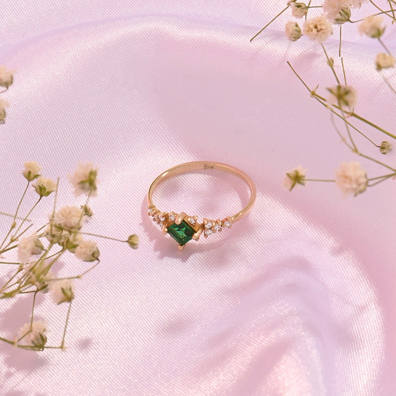 14k Solid Gold Emerald Engagement Ring, Art Deco Green Solitaire Ring, Vintage Anniversary Ring, Dainty Stacking Emerald Ring, Handmade Gift image 4