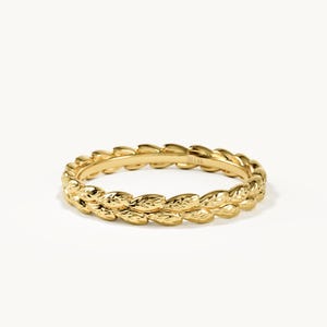 14K Solid Gold Leaf Wedding Band, Dainty Floral Stacking Ring, Nature Inspired Gold Ring
