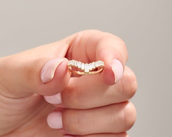 14k Gold Curved Wedding Band, Solid Gold Baguette Chevron Ring, Women's Lab Diamond Cz Ring, Dainty V Shape Ring Enhancer, Handmade Gift