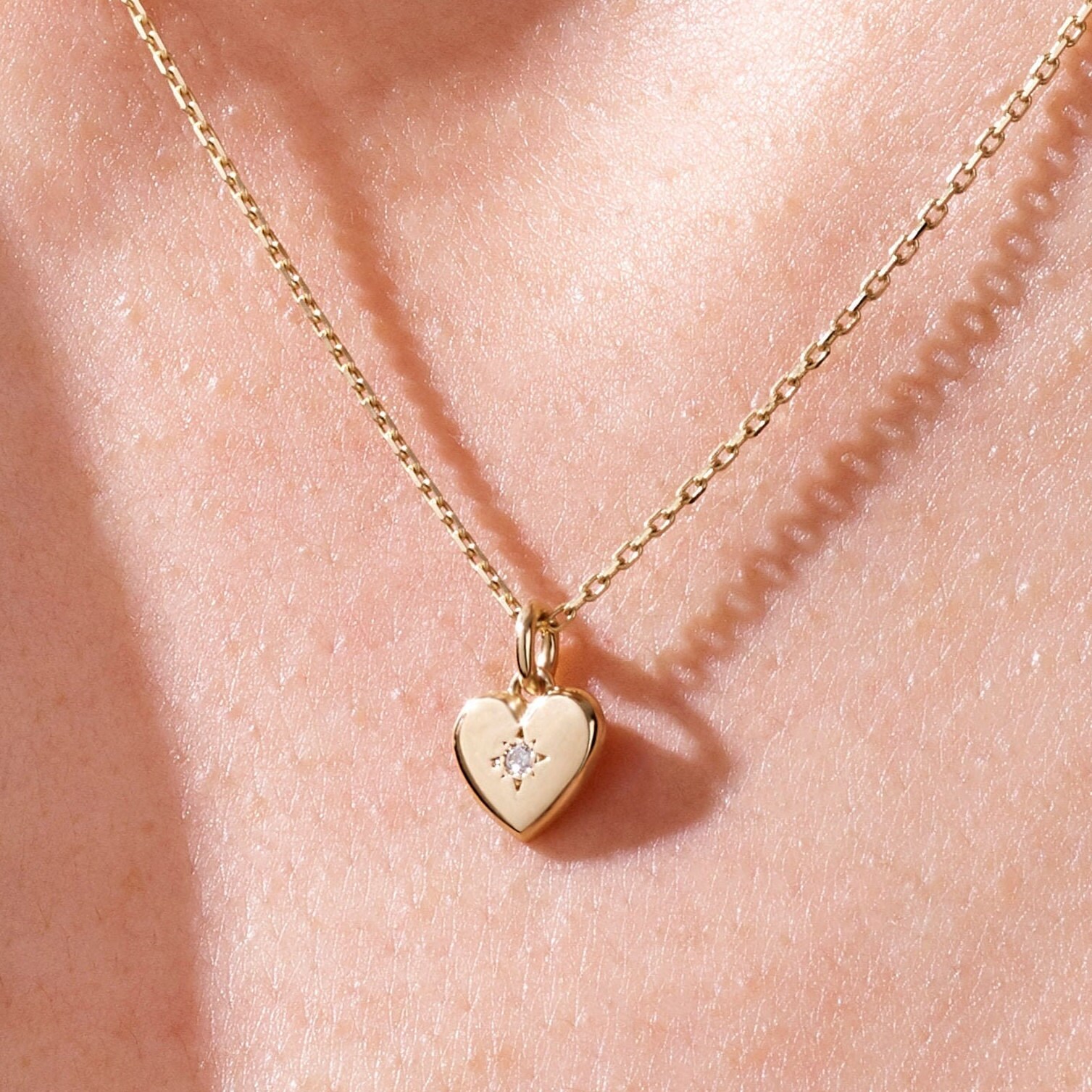 Gold pendant love sale design