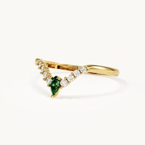 Emerald Curved Wedding Band, 14K Solid Gold Pear Emerald Ring, Stackable Wishbone V Ring, Dainty Nesting Band, Anniversary Gift for Her
