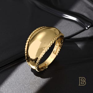 Solid Gold Dome Ring, 14k Gold Chunky Ring for Women, Thick Band Statement Ring, Bold Gold Ring, Pinky Signet Ring, Gold Jewelry Ring Gift