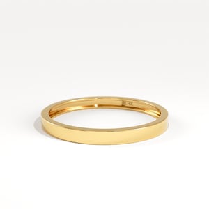 Vigselring i 14K massivt guld, 2 mm tunn platt ring för kvinnor, minimalistisk stapelring, enfärgade guldsmycken