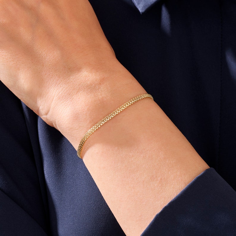 Solid Gold Oval Chain Bracelet for Women, 14k Gold Dainty Bracelet, Minimalist Link Chain, Delicate Everyday Bracelet, Elegant Jewelry Gifts image 5