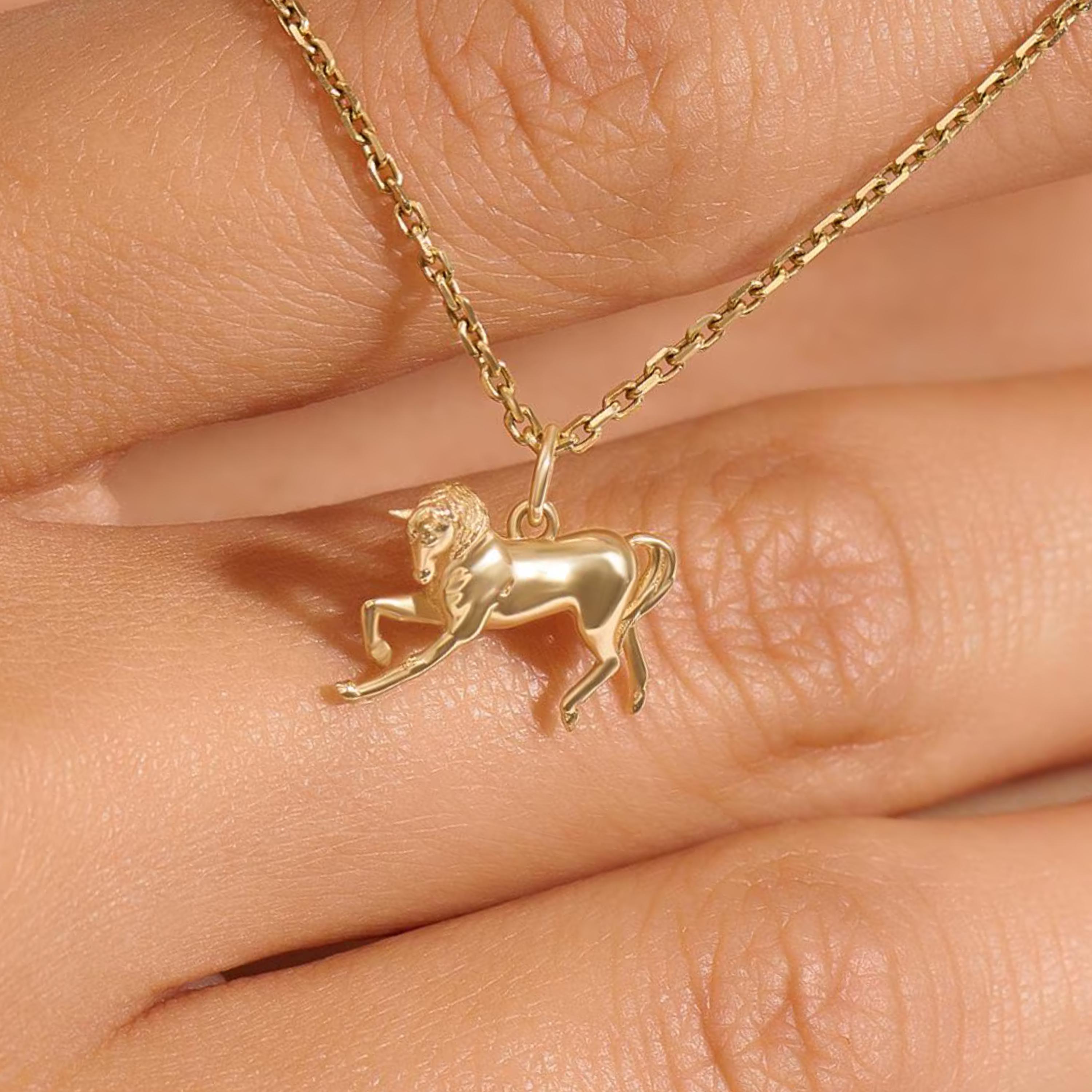 Collana con Ciondolo Trendy a Forma di Cavallo Dorato per Donne, Gioielli in Acciaio Inossidabile, Collana a Doppia Catena, Regalo Nuovo 2026  36