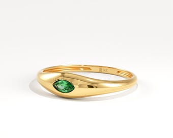 Pierścień sygnetowy z 14-karatowego złota z szmaragdem markizą i różowym kamieniem, z opaską w kształcie kopuły, minimalistyczny, delikatny prezent dla mamy z okazji urodzin w maju