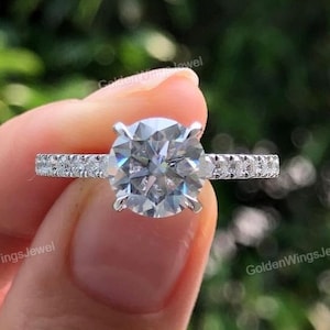 Round Engagement Ring,Round Cut Moissanite Engagement Ring,14K Solid Gold Moissanite Hidden Halo Ring,Round Moissanite Ring,Hidden Halo Ring