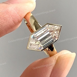 2.50 CT Hexagon Cut Moissanite Engagement Ring, East West Unique Diamond Wedding Ring Classic Bezel Set Solitaire Anniversary Ring For Her