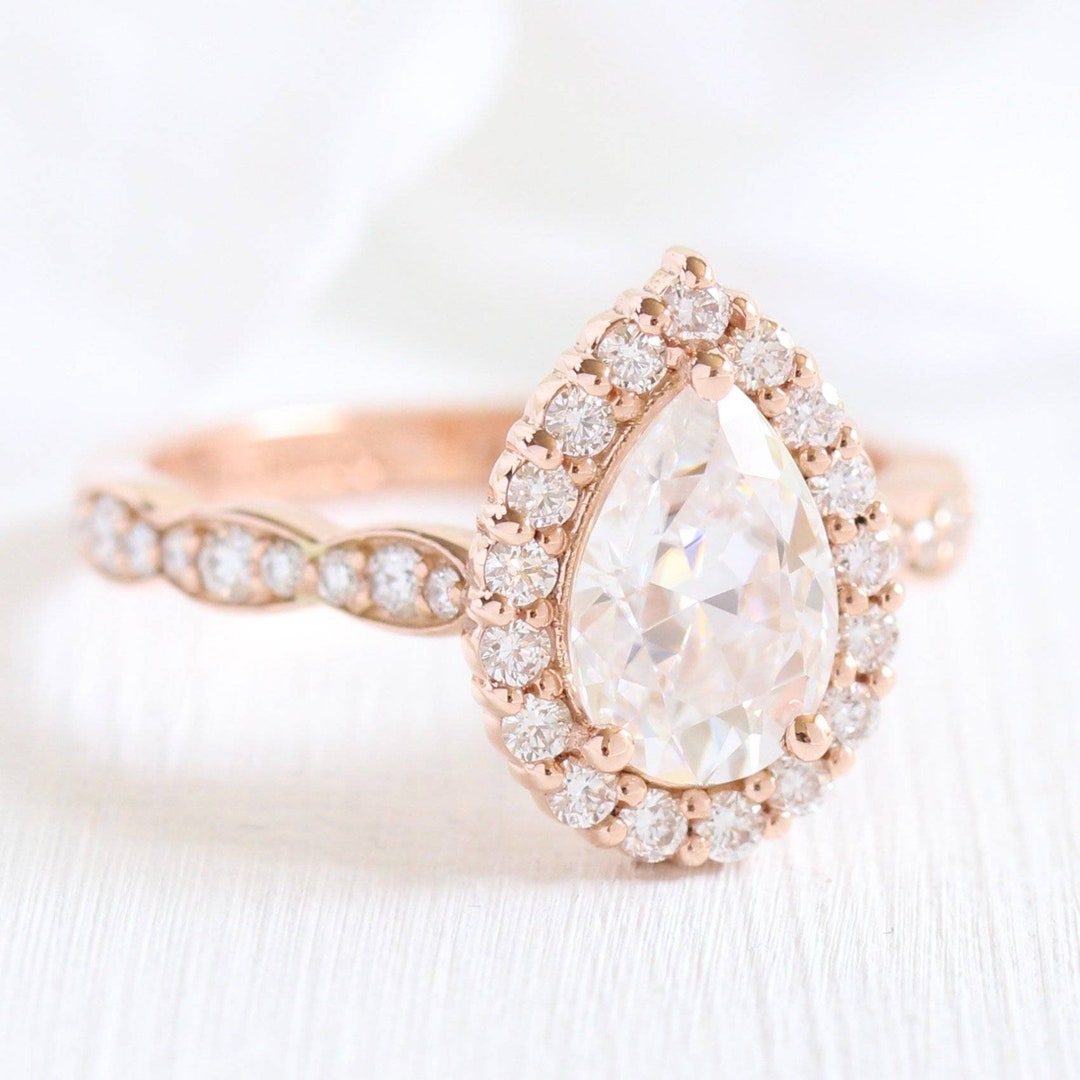 Pear Moissanite Diamond Engagement Ring With Halo and Side Round ...
