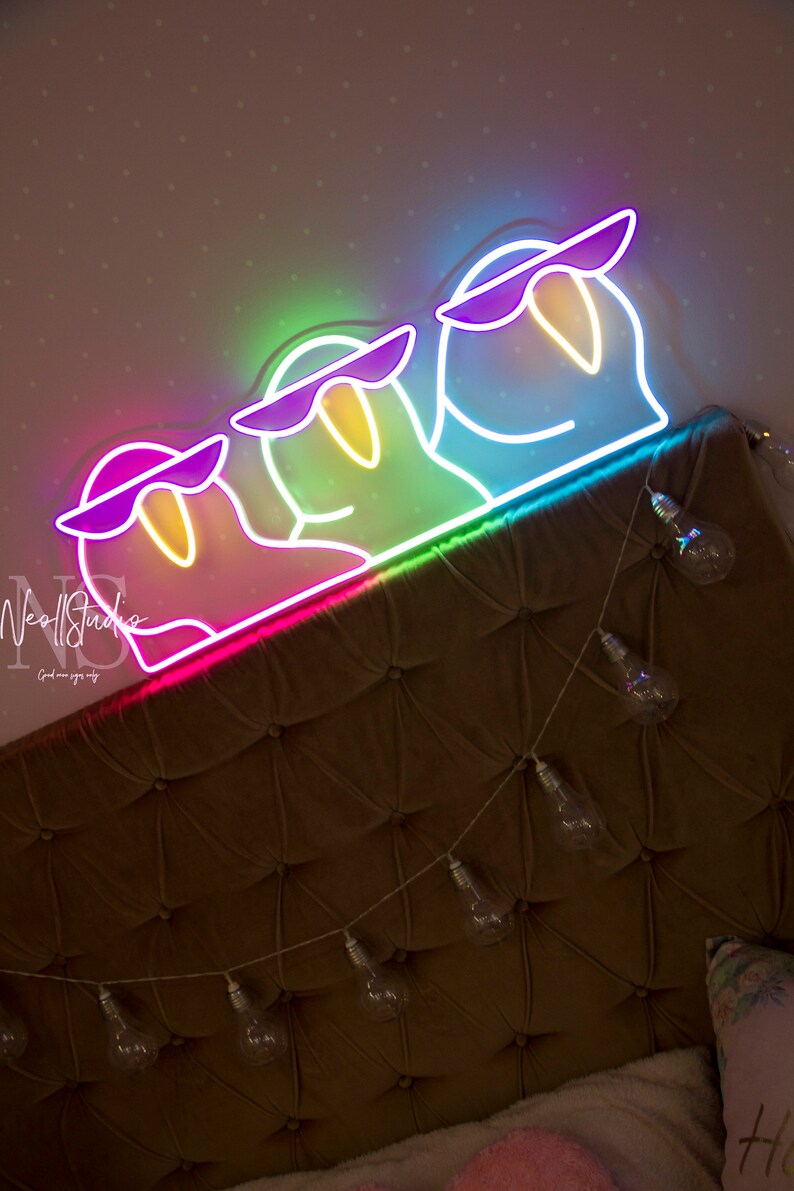 Letrero de neón de loro, lámpara de pared LED con forma de pájaro, decoración tropical para habitaciones, pájaros divertidos con gafas de sol, arte de pared de neón colorido, regalo para amantes de las aves. Multicolor