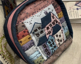 KIT for Appliquéd Embroidered Hand-Sewn Zipper Pouch | "Little Purse" by Linette Jakobsen