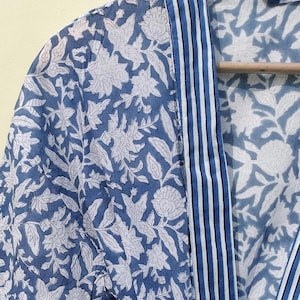 Kimono de algodón estampado a mano: estampado floral de cachemira