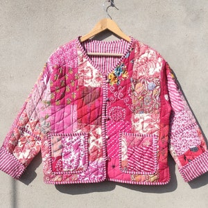 Giacca patchwork in cotone: cappotto boho trapuntato indiano fatto a mano