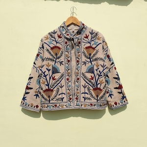Handgemachte Suzani Stickerei Jacke, Winter Wear Jacke Mantel, Frauen Mantel Suzani Kurze Jacke TNT Stoff Suzani Jacke Roben, Geschenk für Sie