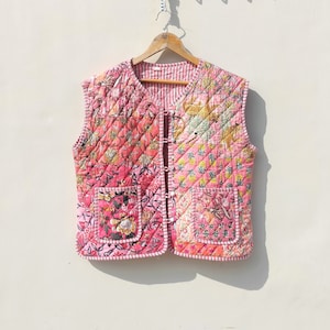 Giacca Kantha in patchwork di cotone fatta a mano: gilet trapuntato boho