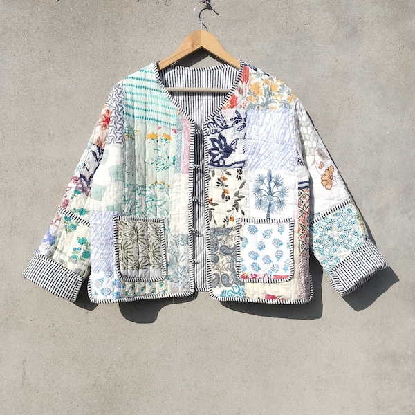 Veste en patchwork faite main, veste en patchwork de coton cousue à la main, manteau sari kantha en coton, veste courte, manteau de travail patch, veste de travail patch