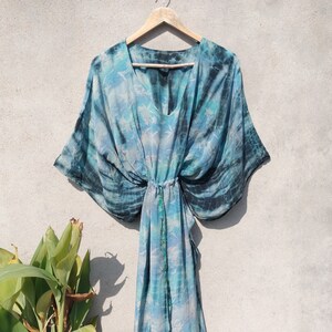 Crepe Silk Saree Kaftan, Crepe Kaftan, bath Kaftan, Vintage Kaftan, Tie dye kaftan, Beach Wear Kaftan, Nightwear, Dressing Gown