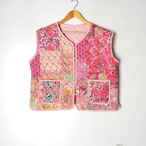 Vestes patchwork en coton sans manches, manteau veste d'hiver fait main en coton indien, veste style bohème, veste courte matelassée kantha unisexe image 2