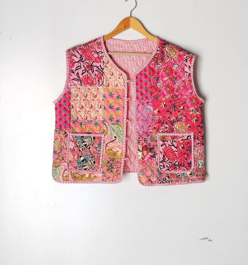 Vestes patchwork en coton sans manches, manteau veste d'hiver fait main en coton indien, veste style bohème, veste courte matelassée kantha unisexe image 4