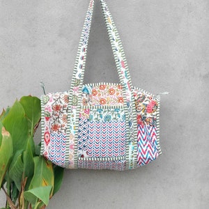 Gesteppte Baumwollpatch Arbeit Reversible große mehrfarbige Patch Einkaufstasche Umweltfreundliche nachhaltige robuste Einkaufstasche handgemachte Boho Tasche