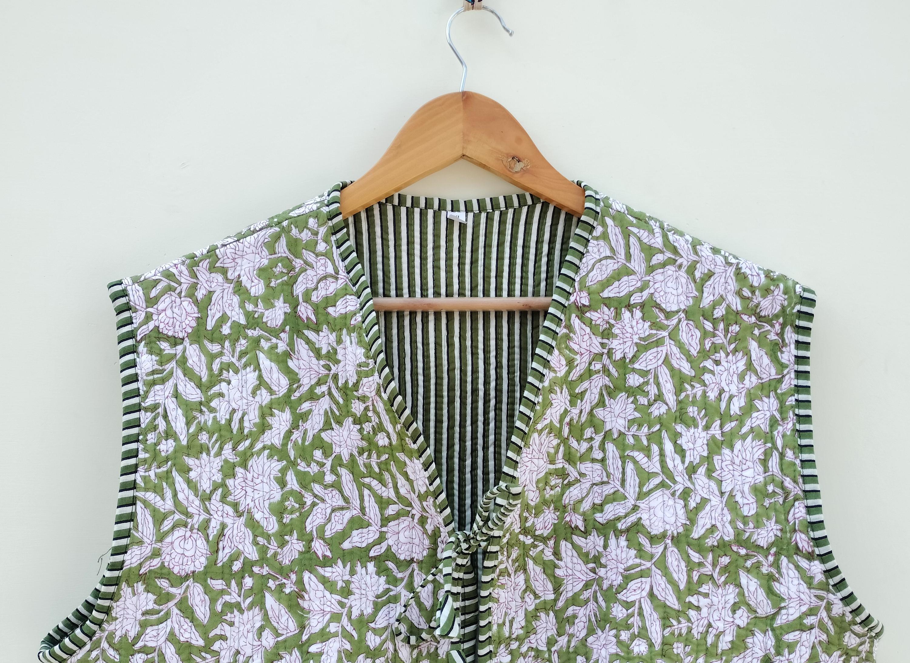 花柄キルティングベスト ヴィンテージスタイル