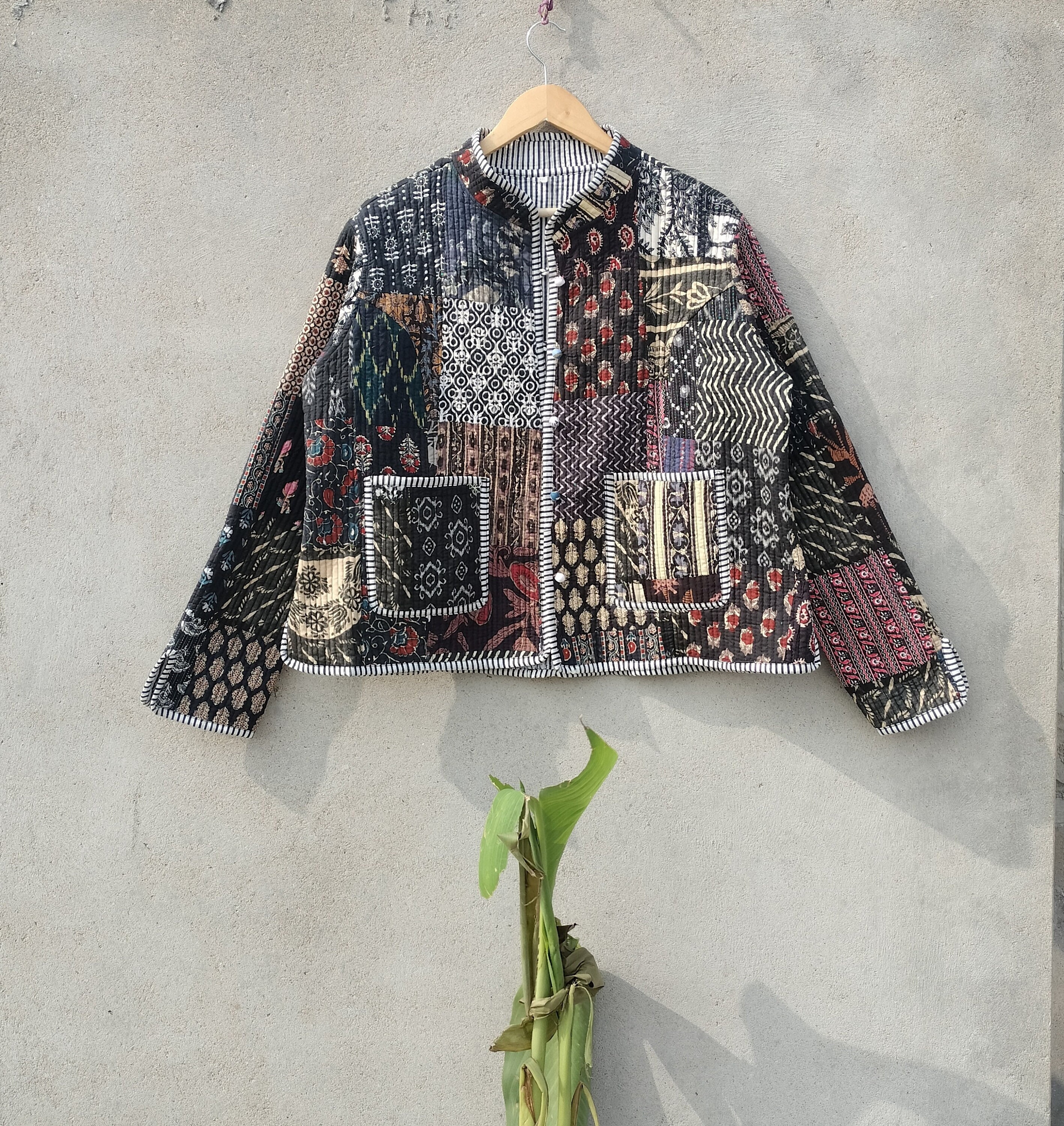 ジャケット・ブルゾン ESTHER BINGLEY PATCHWORK QUILTED JACKET