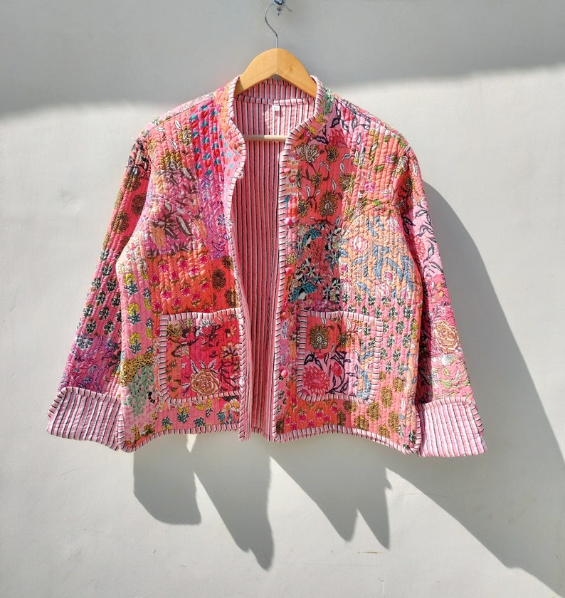 Veste en patchwork de coton nouveau style avec col Veste matelassée en coton, Veste pour femme, Veste réversible, Veste à longs patchs, Veste pour elle image 1