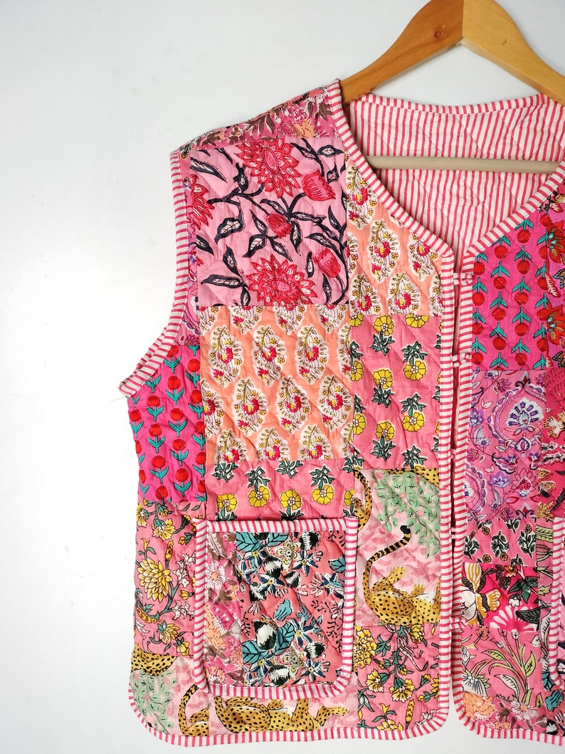 Vestes patchwork en coton sans manches, manteau veste d'hiver fait main en coton indien, veste style bohème, veste courte matelassée kantha unisexe image 9