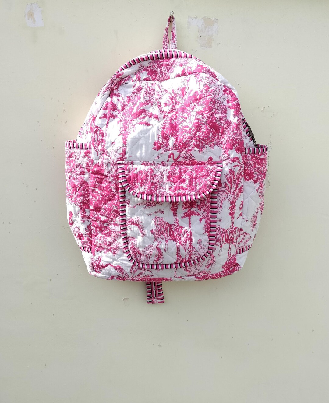 Sac à Dos Bohème Coton Rose Imprimé Tigre - Fabriqué En Inde - Rembourré Et Réversible - Taille Moyenne
