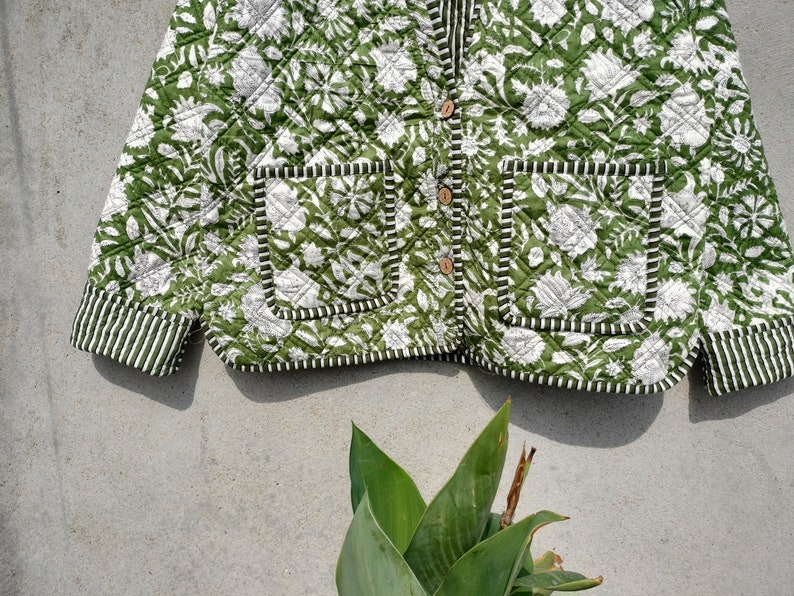 Veste matelassée indienne en tissu imprimé handblock kimono court passepoil à rayures Veste matelassée vintage faite main, manteaux, nouveau style, double bohème image 5