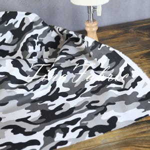 Tessuto twill mimetico grigio: materiale da cucito 100% cotone (larghezza 145 cm)