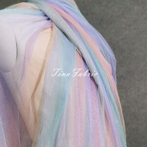 Regenbogen Farbverlauf Mesh-Gewebe, Hochzeitskleid-Gewebe, Hochzeitsdekoration Stoff, Hintergrund-Stoff, Designer-Stoff - Halbe Meter