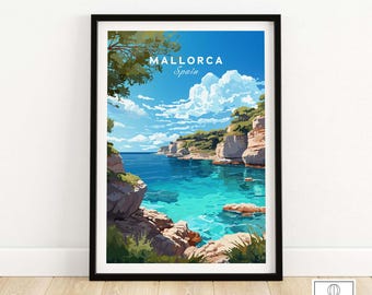 Puede incluir: Una ilustración colorida de una escena costera en Mallorca, España. La imagen presenta un océano azul turquesa, acantilados rocosos y árboles verdes exuberantes. El texto "Mallorca España" se muestra en la parte superior de la imagen.