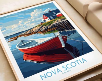 Op de afbeelding: Ingelijste kunstdruk met een rode roeiboot op blauw water. De achtergrond toont een kustlandschap met een rood en blauw huis, een houten pier en de tekst "NOVA SCOTIA CANADA".