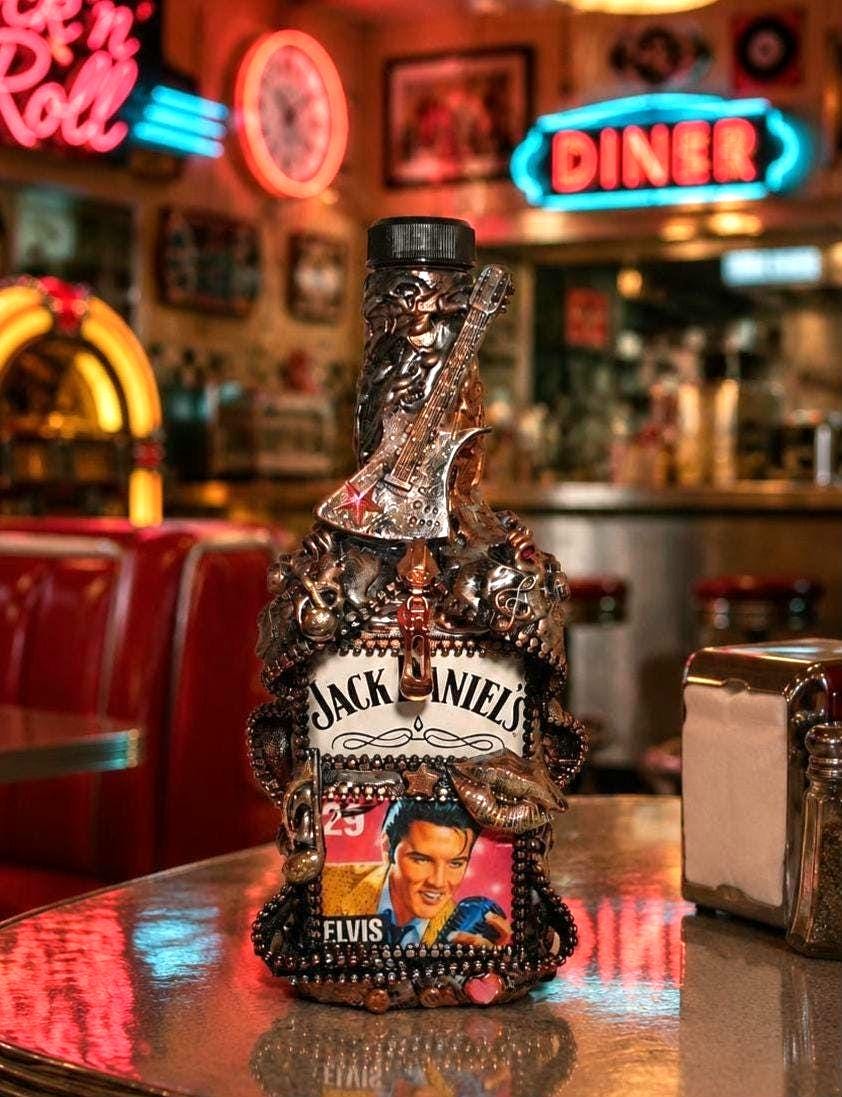 バーボン　ウイスキー　エルビス Elvis whiskey bottle - Etsy 日本