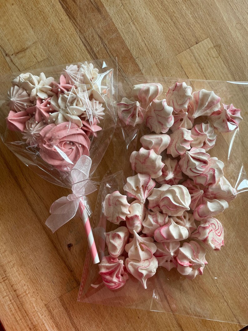 Mini Meringue & Meringue Pop Cake Decorations. Etsy