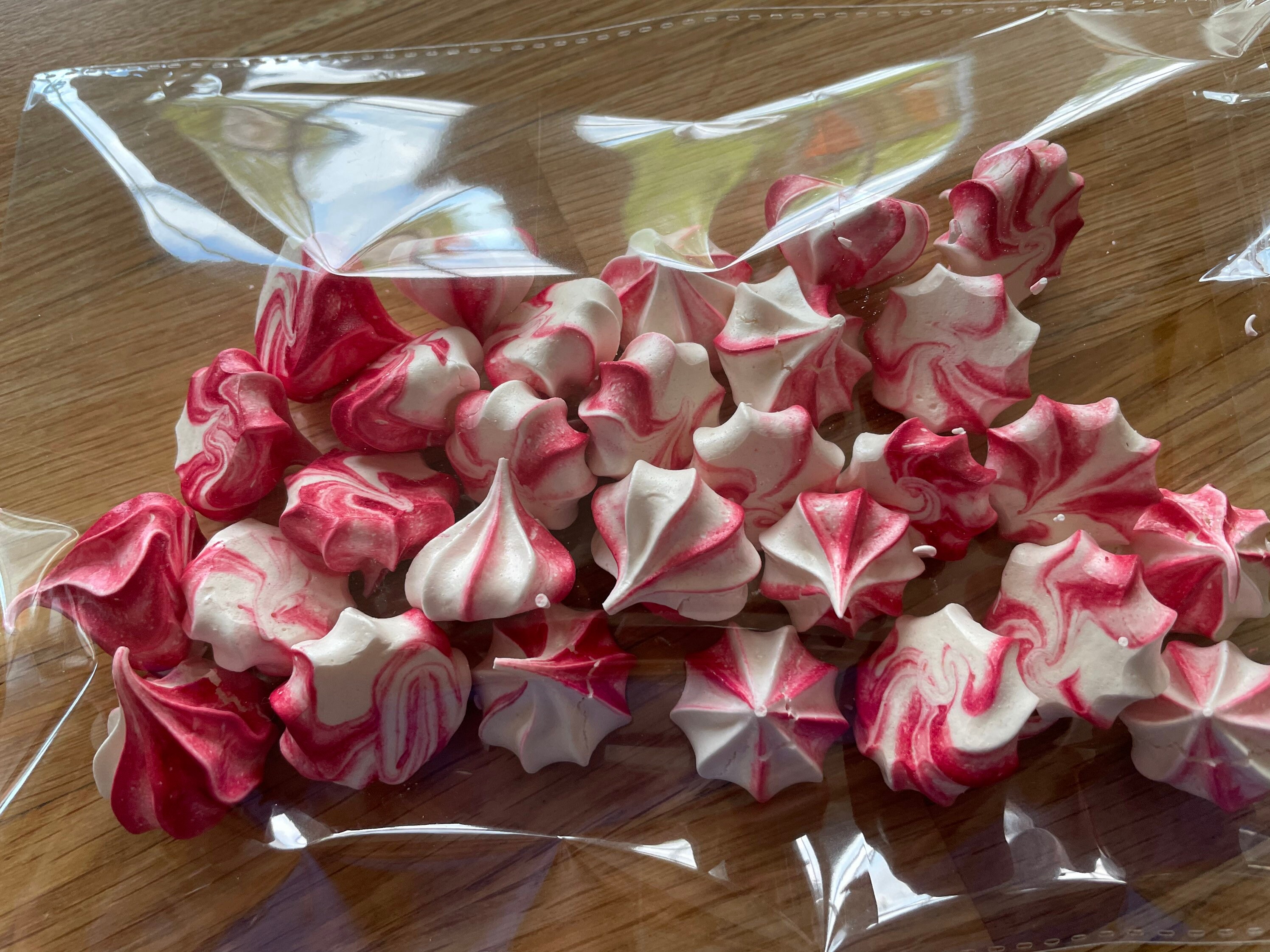 Mini Meringue & Meringue Pop Cake Decorations. Etsy