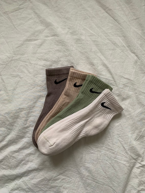 khaki nike socks