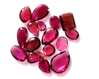Naturalny granat rodolitowy LOT 17 sztuk Kamień szlachetny do wyrobu biżuterii Rozmiar 13X10X3/6X4X2MM CT 20 MIX Kształt